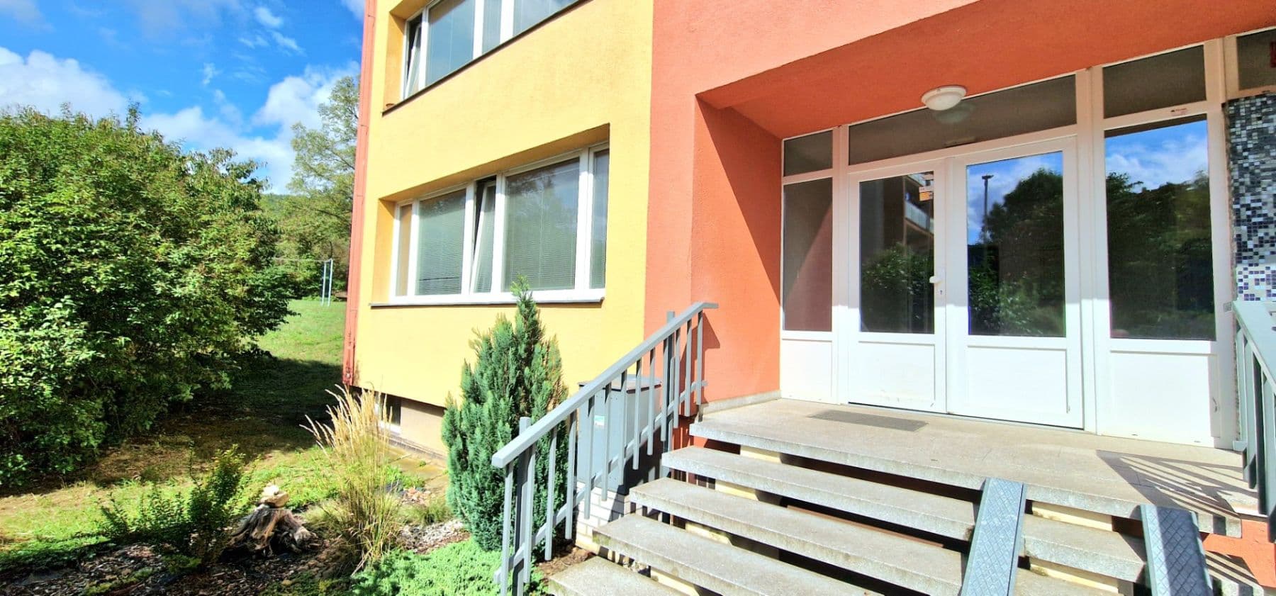 Pronájem bytu 2+1 43 m², Pod Homolkou, Beroun, Středočeský kraj Pronájem bytu 2+1 43 m², Pod Homolkou, Beroun, Středočeský kraj