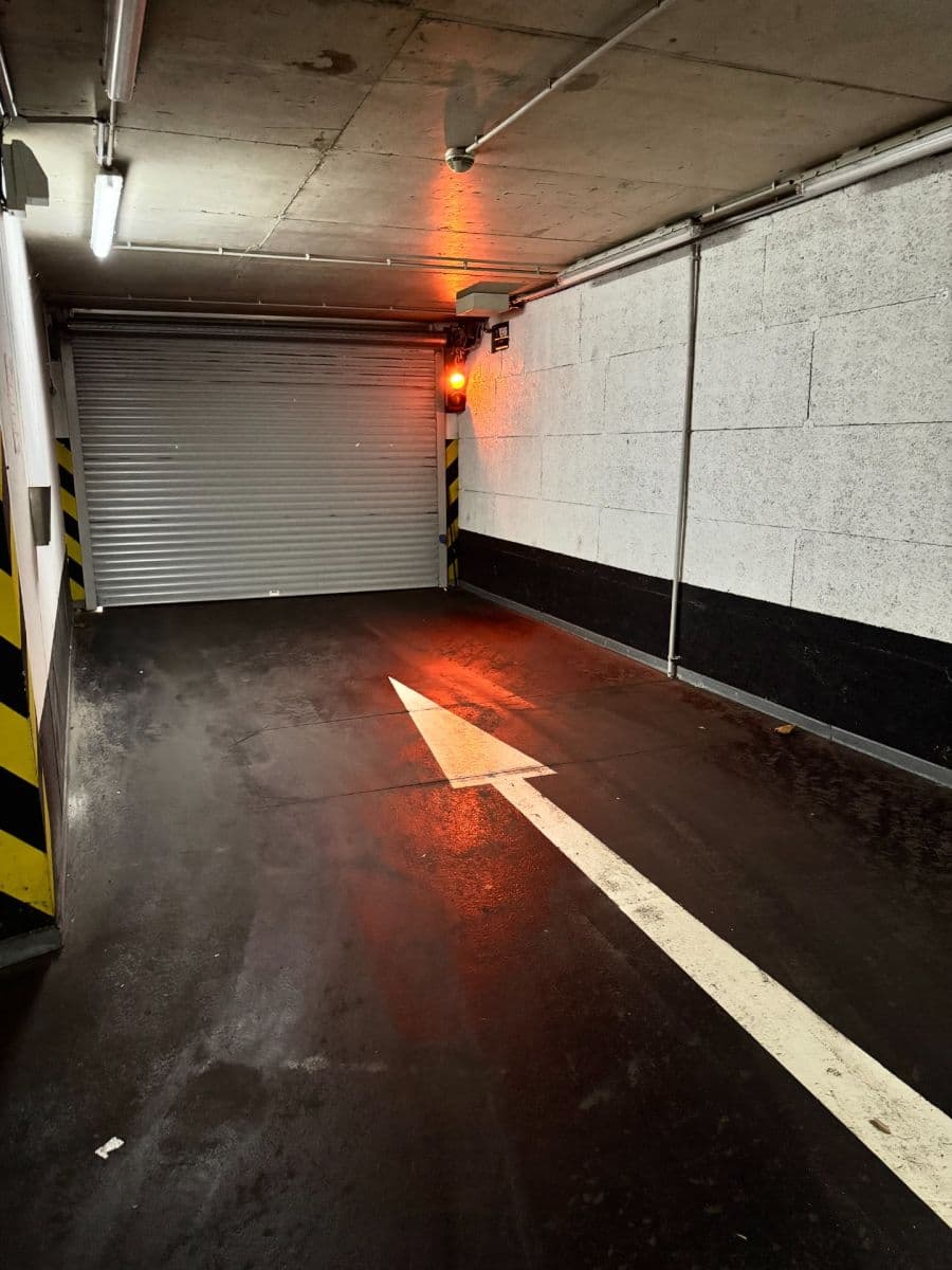 Pronájem garáže 13 m², U Zvonařky, Praha, Praha Pronájem garáže 13 m², U Zvonařky, Praha, Praha