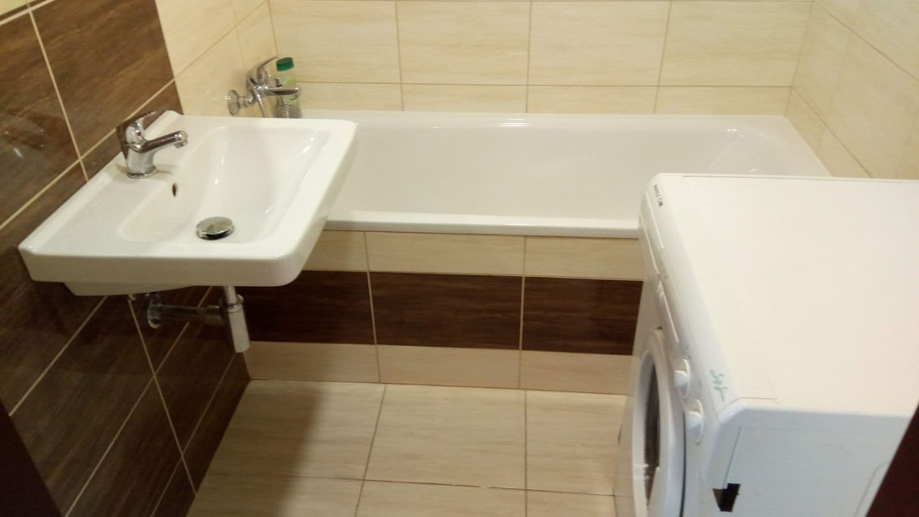 Prodej bytu 3+1 78 m², 1. máje, Orlová, Moravskoslezský kraj Prodej bytu 3+1 78 m², 1. máje, Orlová, Moravskoslezský kraj