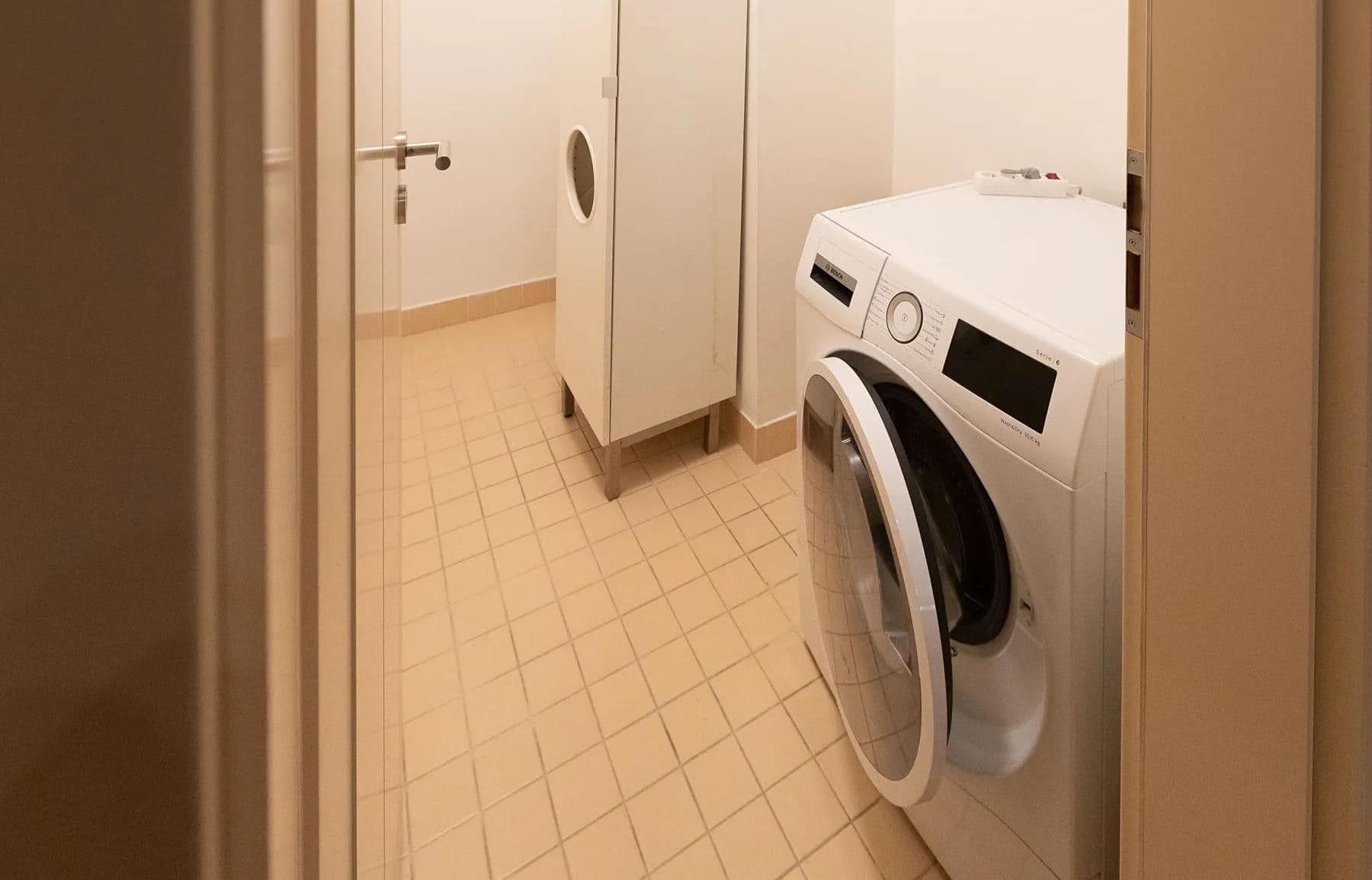 Pronájem bytu 2+kk 80 m², Rohanské nábřeží, Praha, Praha Pronájem bytu 2+kk 80 m², Rohanské nábřeží, Praha, Praha