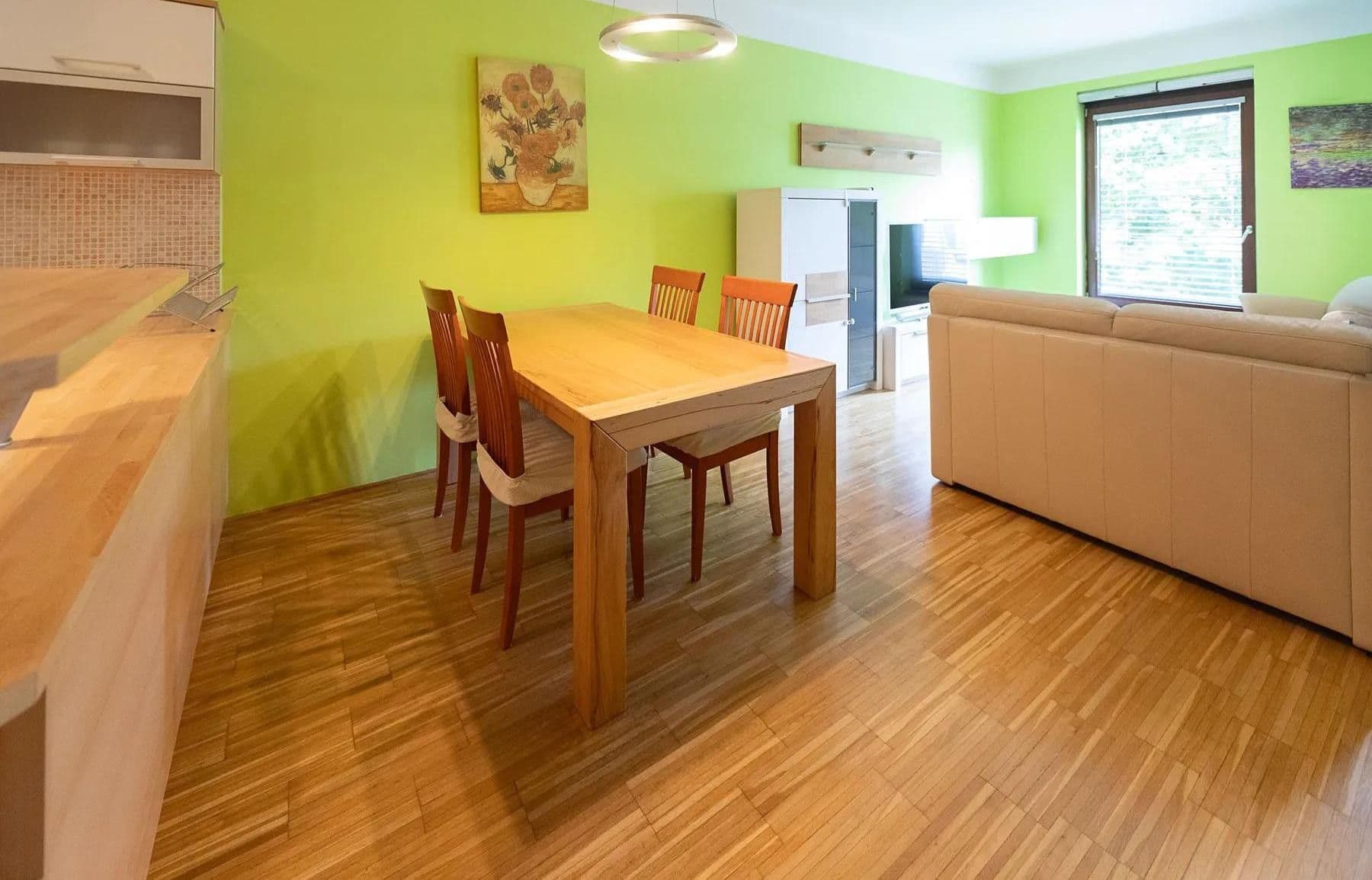 Pronájem bytu 2+kk 80 m², Rohanské nábřeží, Praha, Praha Pronájem bytu 2+kk 80 m², Rohanské nábřeží, Praha, Praha