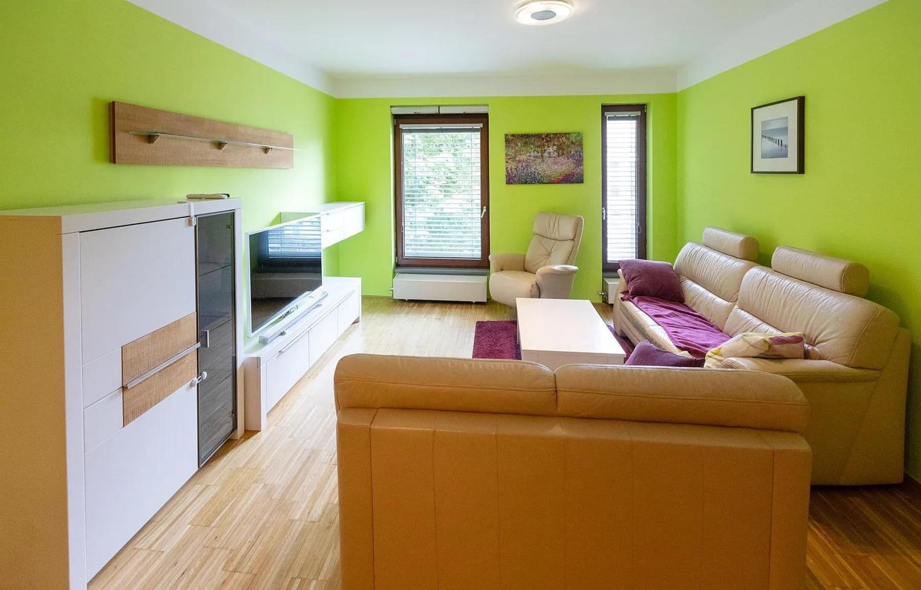 Pronájem bytu 2+kk 80 m², Rohanské nábřeží, Praha, Praha Pronájem bytu 2+kk 80 m², Rohanské nábřeží, Praha, Praha