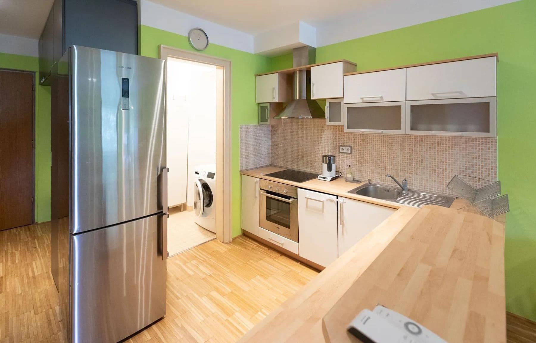 Pronájem bytu 2+kk 80 m², Rohanské nábřeží, Praha, Praha Pronájem bytu 2+kk 80 m², Rohanské nábřeží, Praha, Praha