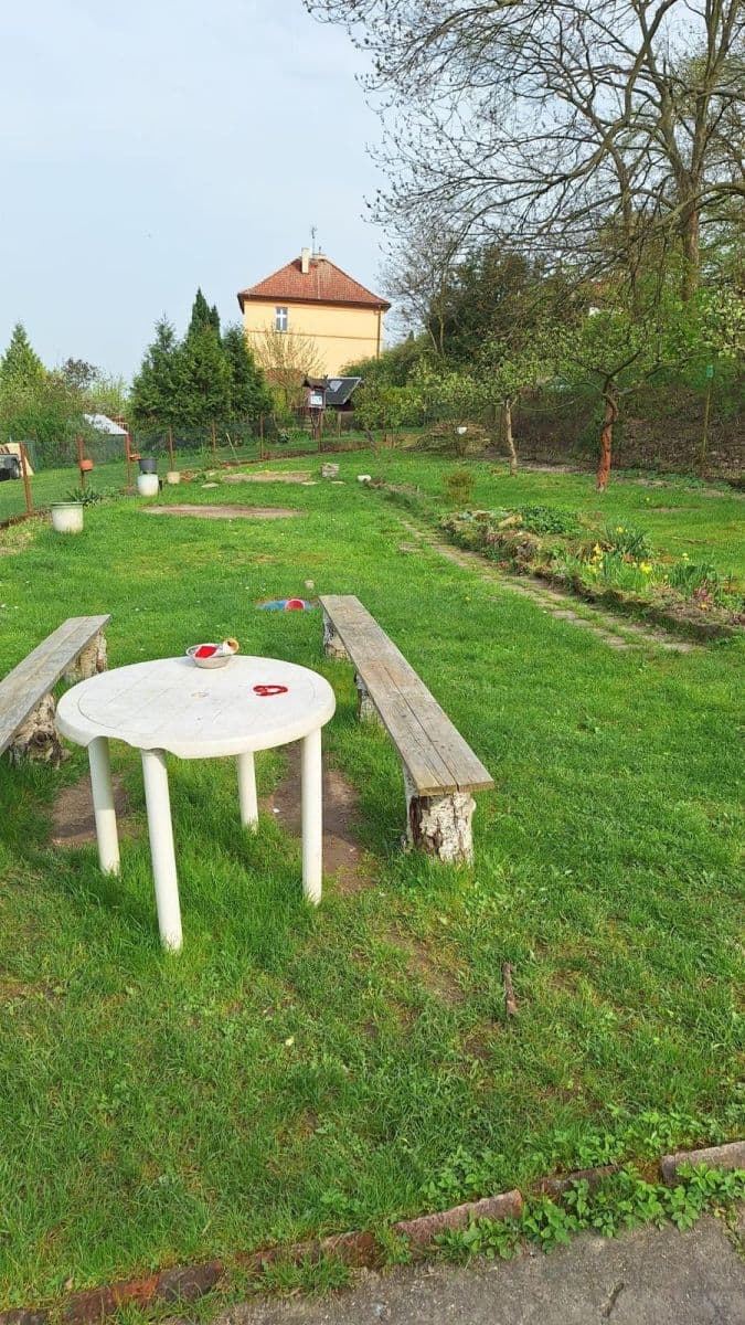 Prodej pozemku 400 m², Teplice, Ústecký kraj Prodej pozemku 400 m², Teplice, Ústecký kraj