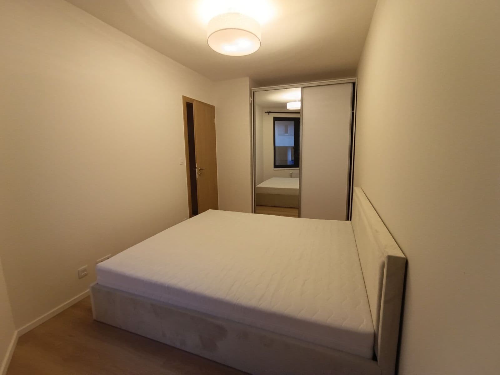 Pronájem bytu 2+kk 43 m², Starokošířská, Praha, Praha Pronájem bytu 2+kk 43 m², Starokošířská, Praha, Praha