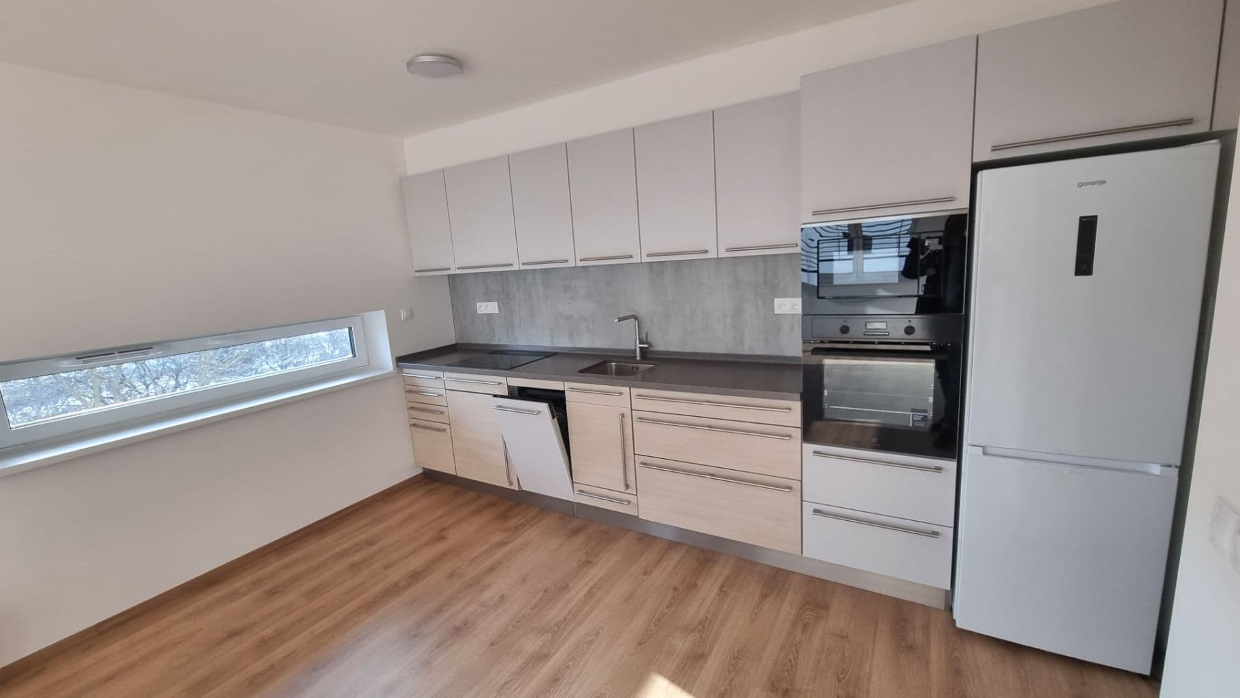 Pronájem bytu 2+1 57 m², Nové Mesto, Bratislavský kraj Pronájem bytu 2+1 57 m², Nové Mesto, Bratislavský kraj