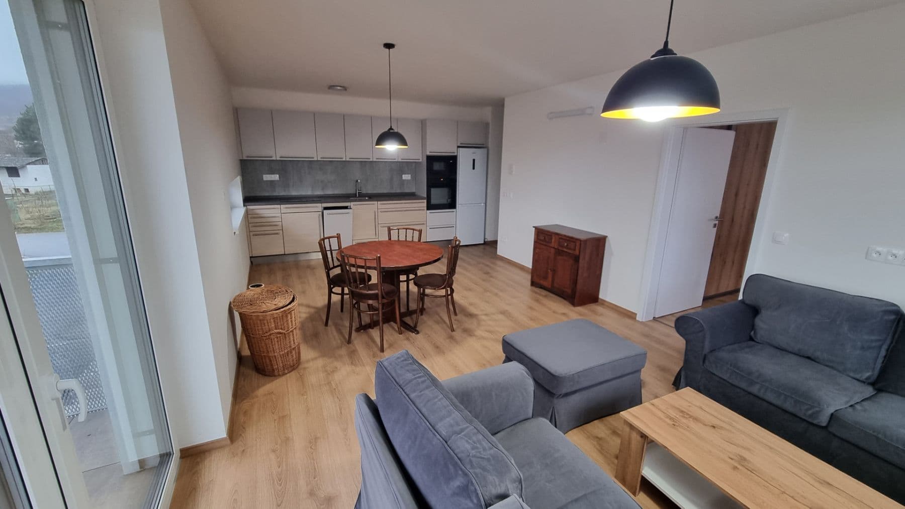 Pronájem bytu 2+1 57 m², Nové Mesto, Bratislavský kraj Pronájem bytu 2+1 57 m², Nové Mesto, Bratislavský kraj