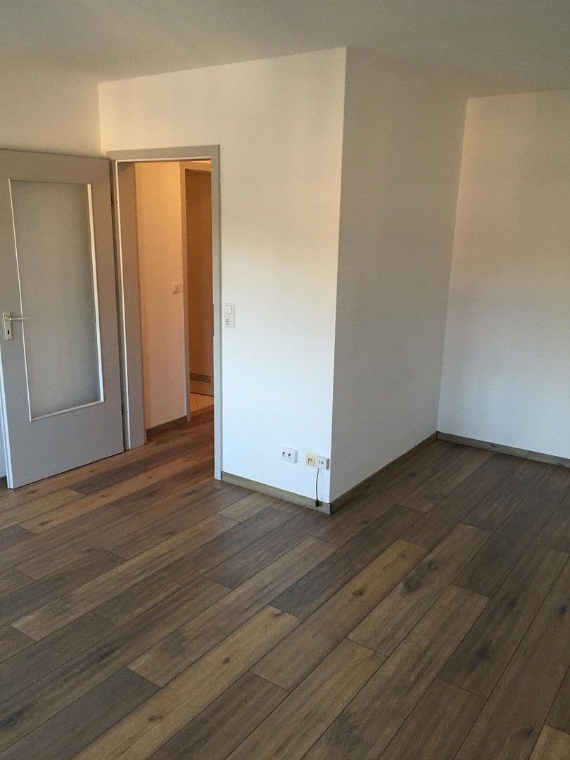 Pronájem bytu 1+1 31 m², 18.-März-Str. 21, Gotha, Durynsko Pronájem bytu 1+1 31 m², 18.-März-Str. 21, Gotha, Durynsko