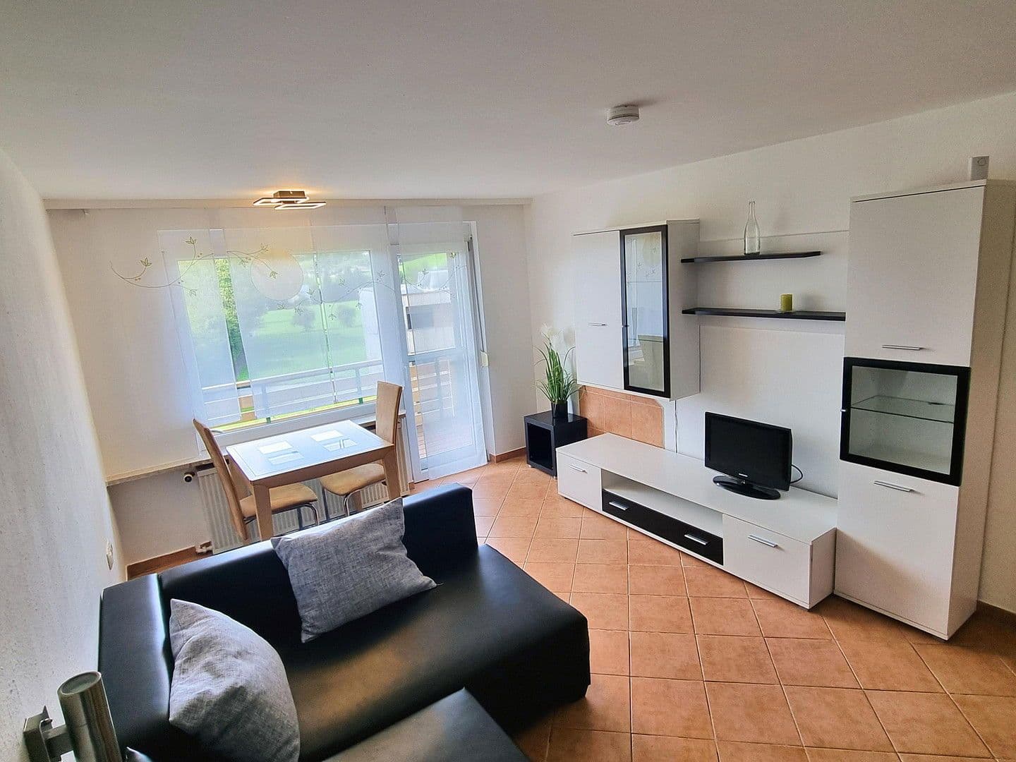 Pronájem bytu 2+1 50 m², Lindenberger Str. 17, Weiler-Simmerberg, Bavorsko Pronájem bytu 2+1 50 m², Lindenberger Str. 17, Weiler-Simmerberg, Bavorsko