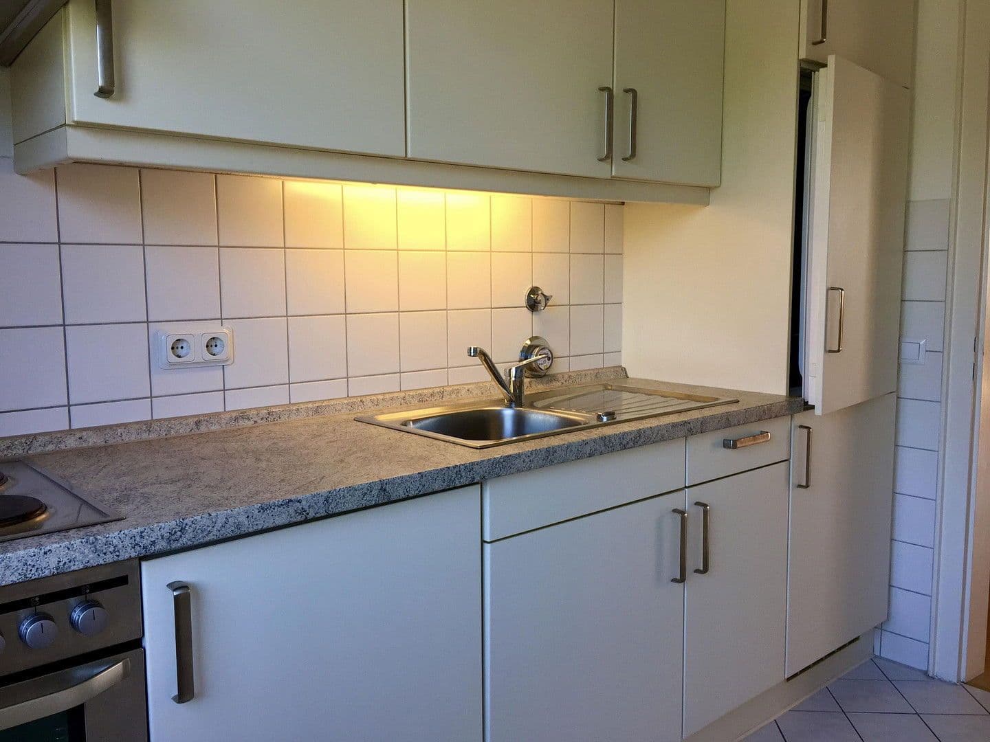 Prodej bytu 3+1 73 m², Am Neumarkt 57b, Hamburg, Hamburg Prodej bytu 3+1 73 m², Am Neumarkt 57b, Hamburg, Hamburg