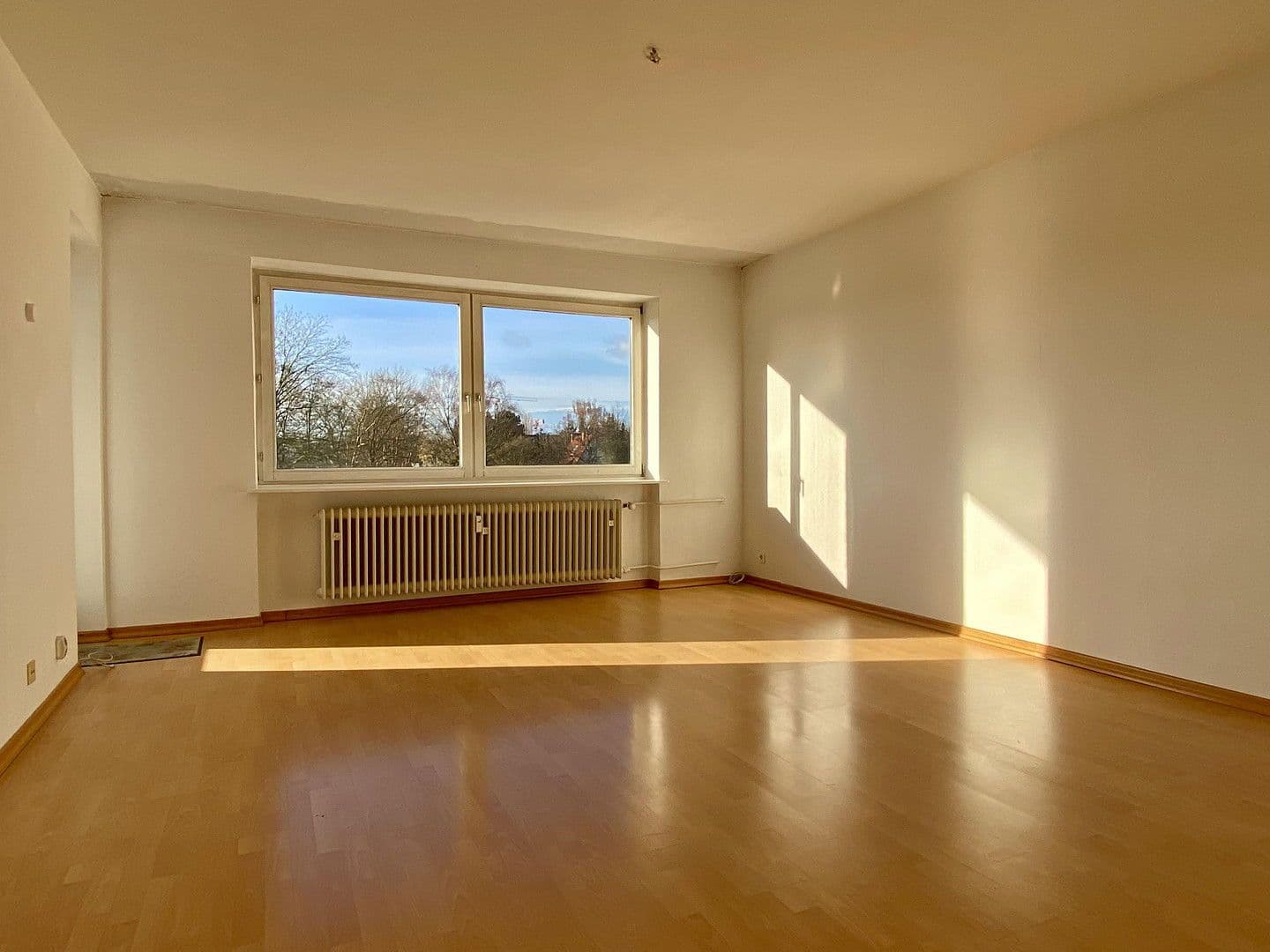 Prodej bytu 3+1 73 m², Am Neumarkt 57b, Hamburg, Hamburg Prodej bytu 3+1 73 m², Am Neumarkt 57b, Hamburg, Hamburg