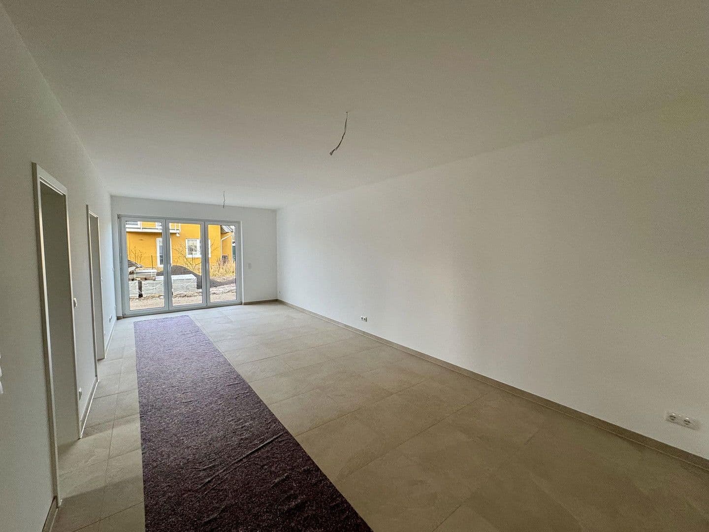 Pronájem bytu 3+1 91 m², Am Lupinenfeld 33, Berlin, Berlín Pronájem bytu 3+1 91 m², Am Lupinenfeld 33, Berlin, Berlín