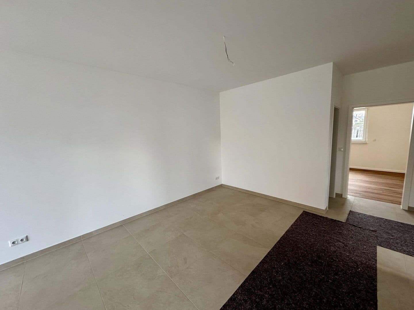 Pronájem bytu 3+1 91 m², Am Lupinenfeld 33, Berlin, Berlín Pronájem bytu 3+1 91 m², Am Lupinenfeld 33, Berlin, Berlín