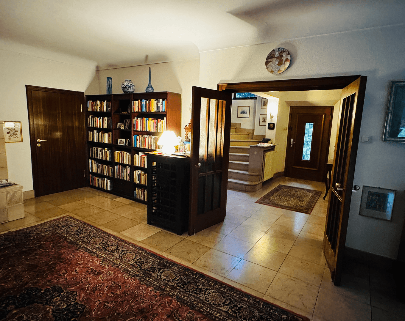 Prodej domu 365 m², pozemek 1.250 m², Saarbrücken, Země Sársko Prodej domu 365 m², pozemek 1.250 m², Saarbrücken, Země Sársko