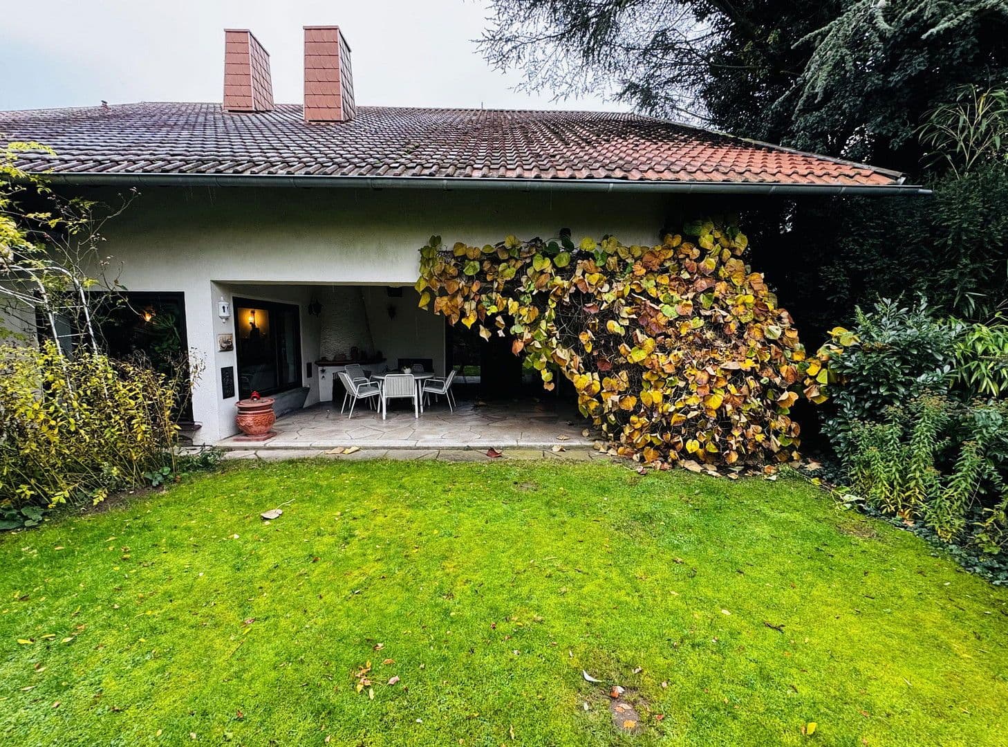 Prodej domu 365 m², pozemek 1.250 m², Saarbrücken, Země Sársko Prodej domu 365 m², pozemek 1.250 m², Saarbrücken, Země Sársko