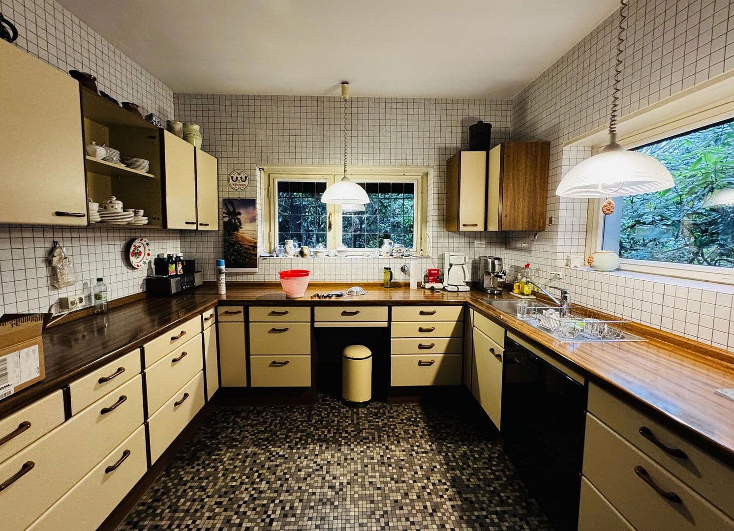 Prodej domu 365 m², pozemek 1.250 m², Saarbrücken, Země Sársko Prodej domu 365 m², pozemek 1.250 m², Saarbrücken, Země Sársko