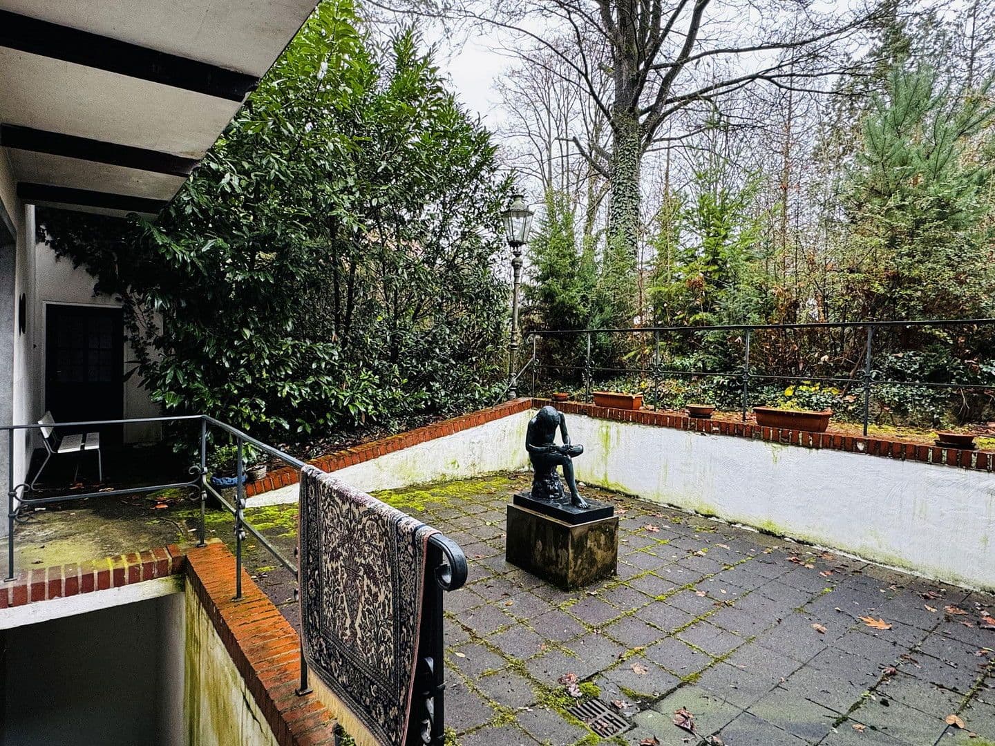 Prodej domu 365 m², pozemek 1.250 m², Saarbrücken, Země Sársko Prodej domu 365 m², pozemek 1.250 m², Saarbrücken, Země Sársko