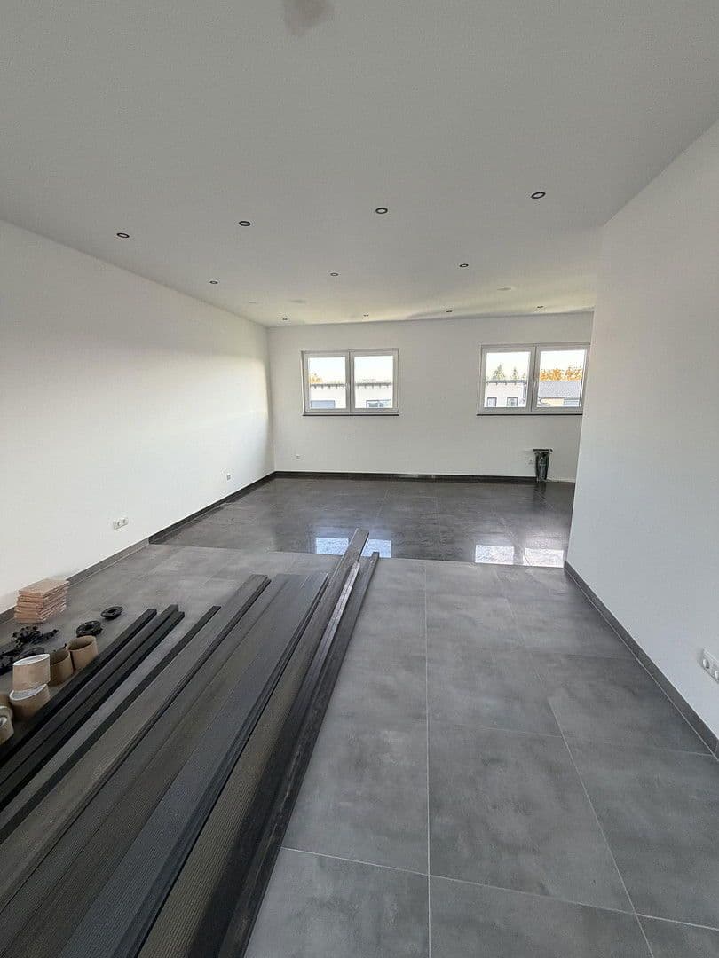Pronájem domu 200 m², pozemek 60 m², Ofenbach, Hessen Pronájem domu 200 m², pozemek 60 m², Ofenbach, Hessen