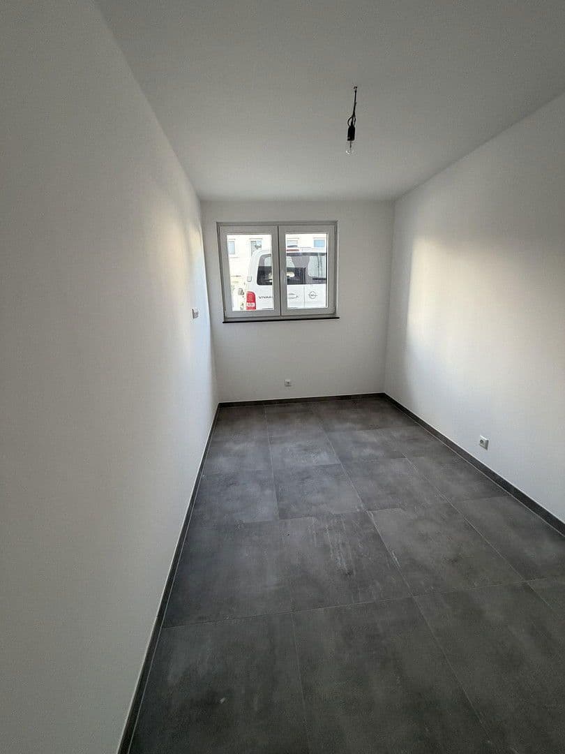 Pronájem domu 200 m², pozemek 60 m², Ofenbach, Hessen Pronájem domu 200 m², pozemek 60 m², Ofenbach, Hessen