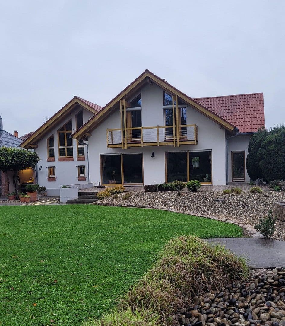 Prodej domu 208 m², pozemek 1.503 m², Ritter-Honius-Str. 15, Rohrbach, Porýní-Falc Prodej domu 208 m², pozemek 1.503 m², Ritter-Honius-Str. 15, Rohrbach, Porýní-Falc