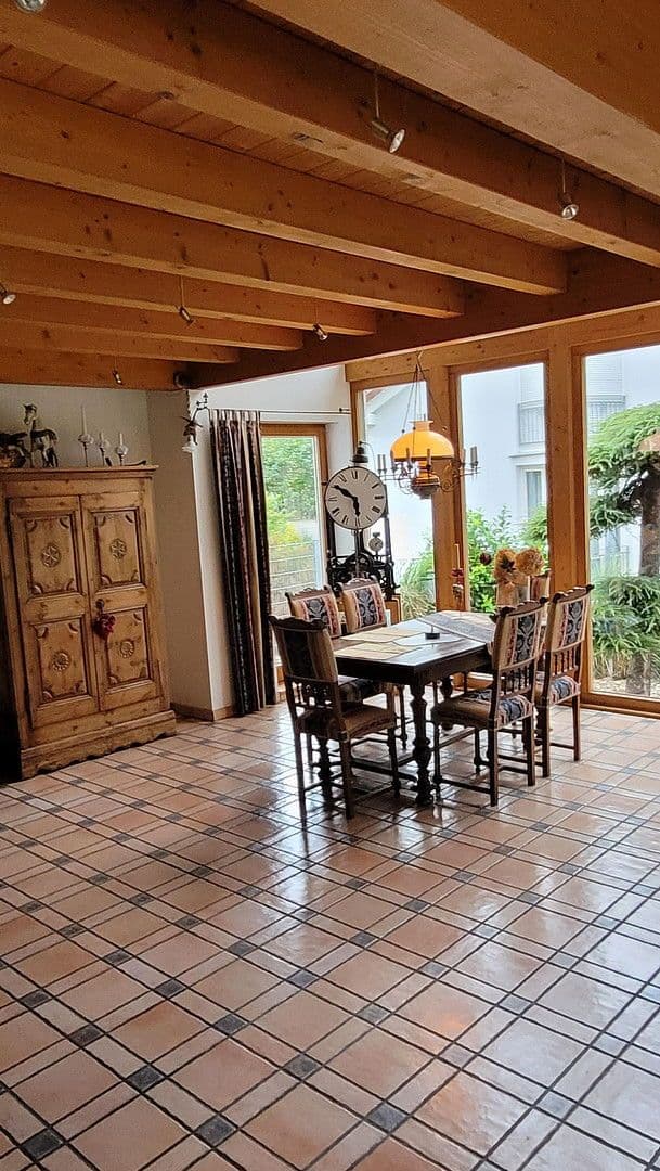 Prodej domu 208 m², pozemek 1.503 m², Ritter-Honius-Str. 15, Rohrbach, Porýní-Falc Prodej domu 208 m², pozemek 1.503 m², Ritter-Honius-Str. 15, Rohrbach, Porýní-Falc