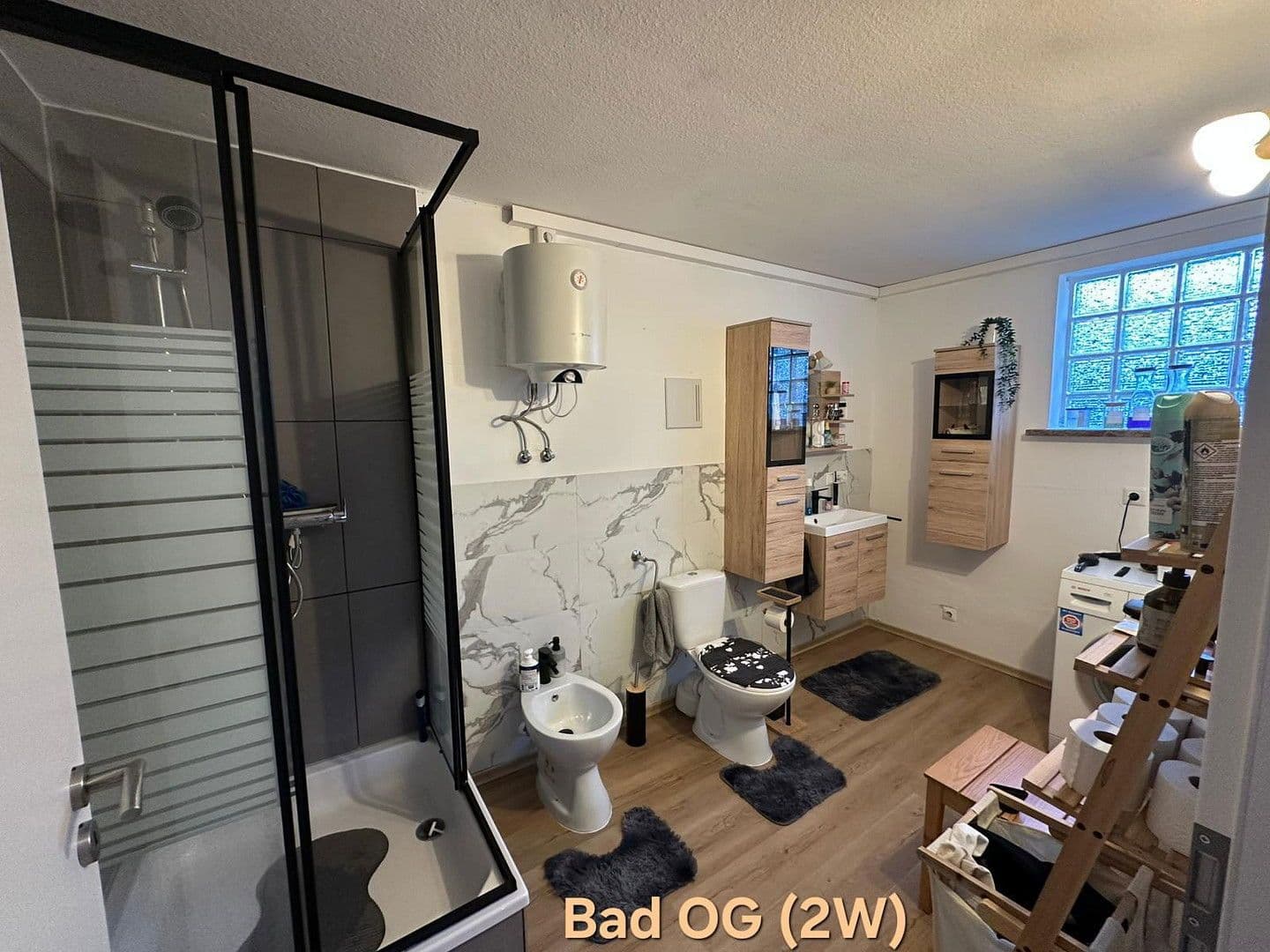 Prodej domu 313 m², pozemek 480 m², Hüllreuthstr 13, Michelau in Oberfranken, Bavorsko Prodej domu 313 m², pozemek 480 m², Hüllreuthstr 13, Michelau in Oberfranken, Bavorsko