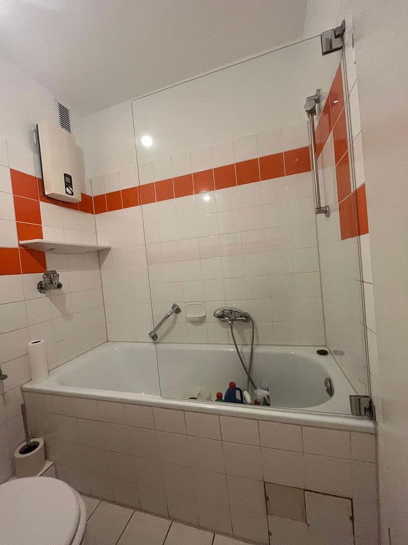 Prodej bytu 2+1 51 m², Luganer Straße, Bremen, Bremen Prodej bytu 2+1 51 m², Luganer Straße, Bremen, Bremen