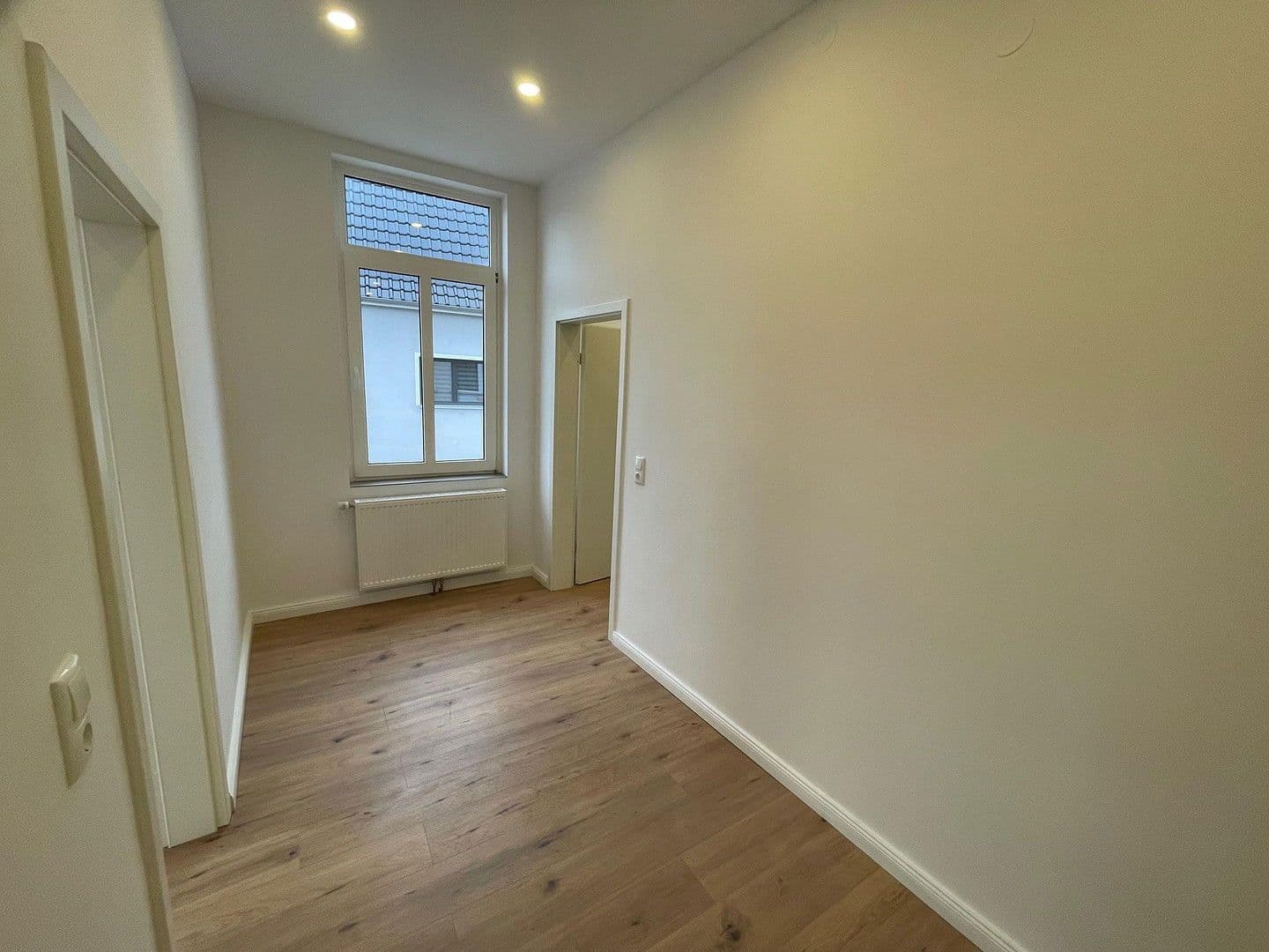 Pronájem bytu 3+1 72 m², Mühlenstraße 31, Delmenhorst, Dolní Sasko Pronájem bytu 3+1 72 m², Mühlenstraße 31, Delmenhorst, Dolní Sasko