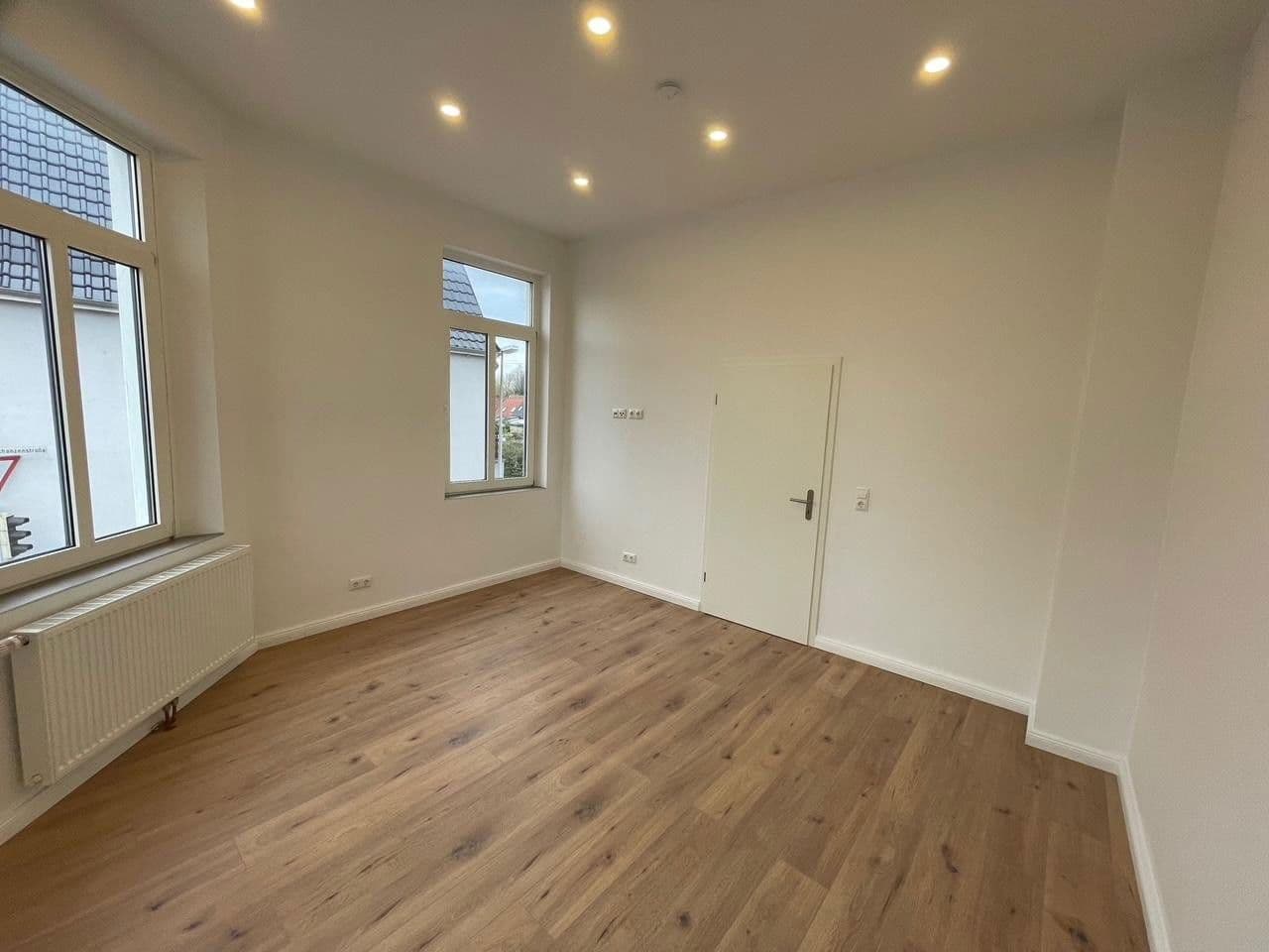 Pronájem bytu 3+1 72 m², Mühlenstraße 31, Delmenhorst, Dolní Sasko Pronájem bytu 3+1 72 m², Mühlenstraße 31, Delmenhorst, Dolní Sasko