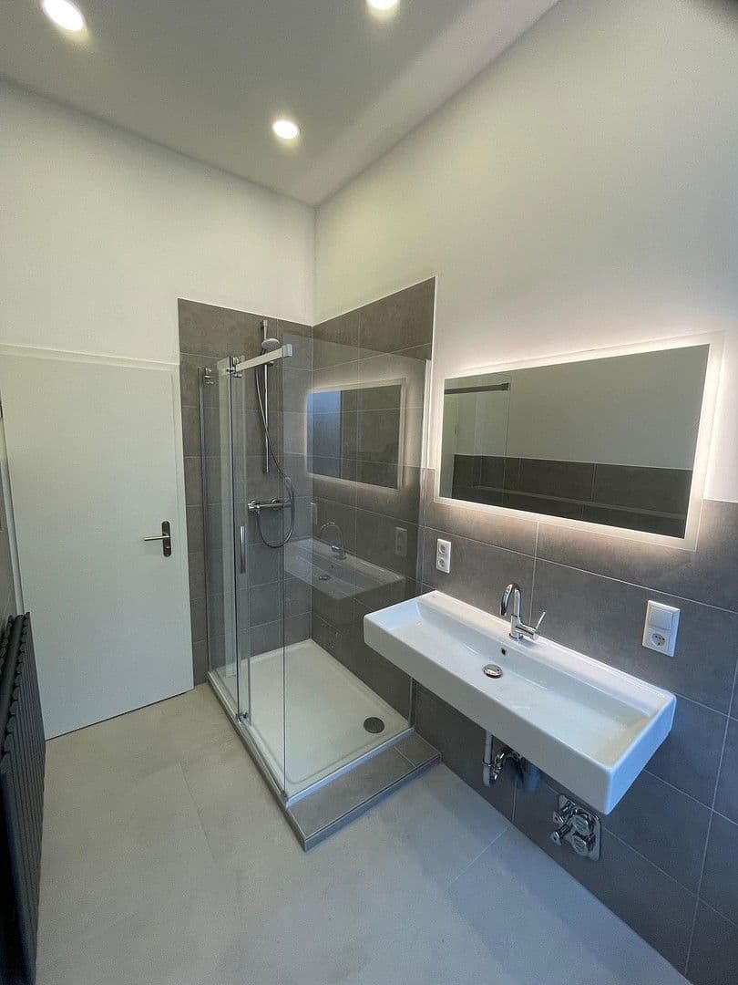 Pronájem bytu 3+1 72 m², Mühlenstraße 31, Delmenhorst, Dolní Sasko Pronájem bytu 3+1 72 m², Mühlenstraße 31, Delmenhorst, Dolní Sasko