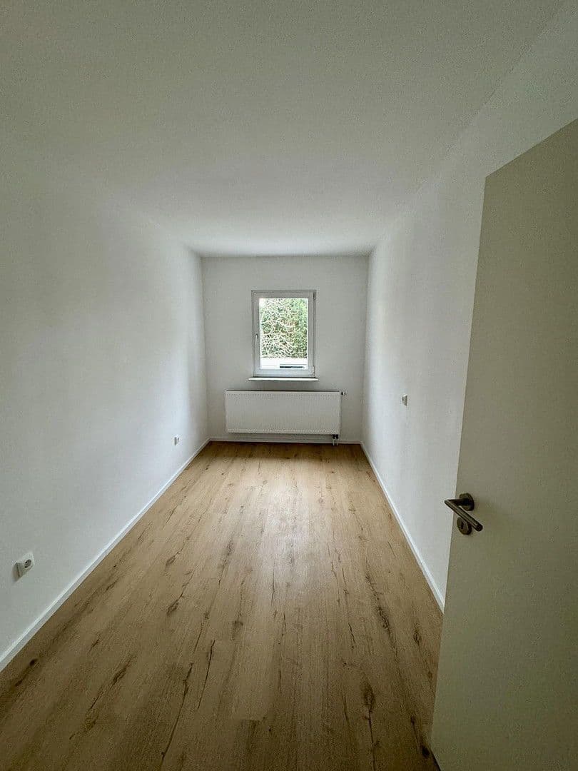 Pronájem bytu 3+1 75 m², Rheinstraße 214, Ingelheim am Rhein, Porýní-Falc Pronájem bytu 3+1 75 m², Rheinstraße 214, Ingelheim am Rhein, Porýní-Falc
