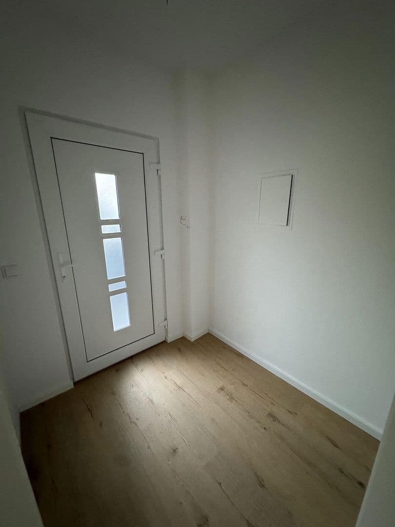 Pronájem bytu 3+1 75 m², Rheinstraße 214, Ingelheim am Rhein, Porýní-Falc Pronájem bytu 3+1 75 m², Rheinstraße 214, Ingelheim am Rhein, Porýní-Falc