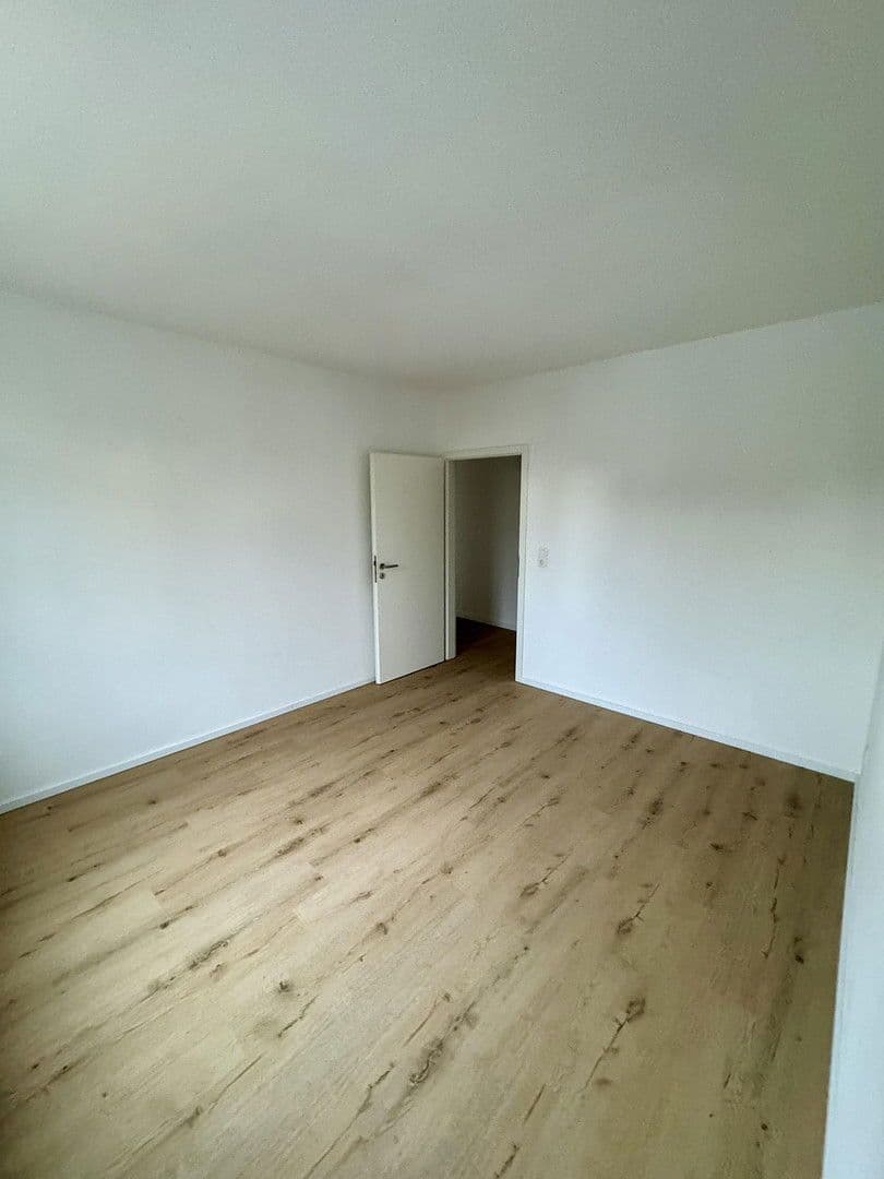 Pronájem bytu 3+1 75 m², Rheinstraße 214, Ingelheim am Rhein, Porýní-Falc Pronájem bytu 3+1 75 m², Rheinstraße 214, Ingelheim am Rhein, Porýní-Falc