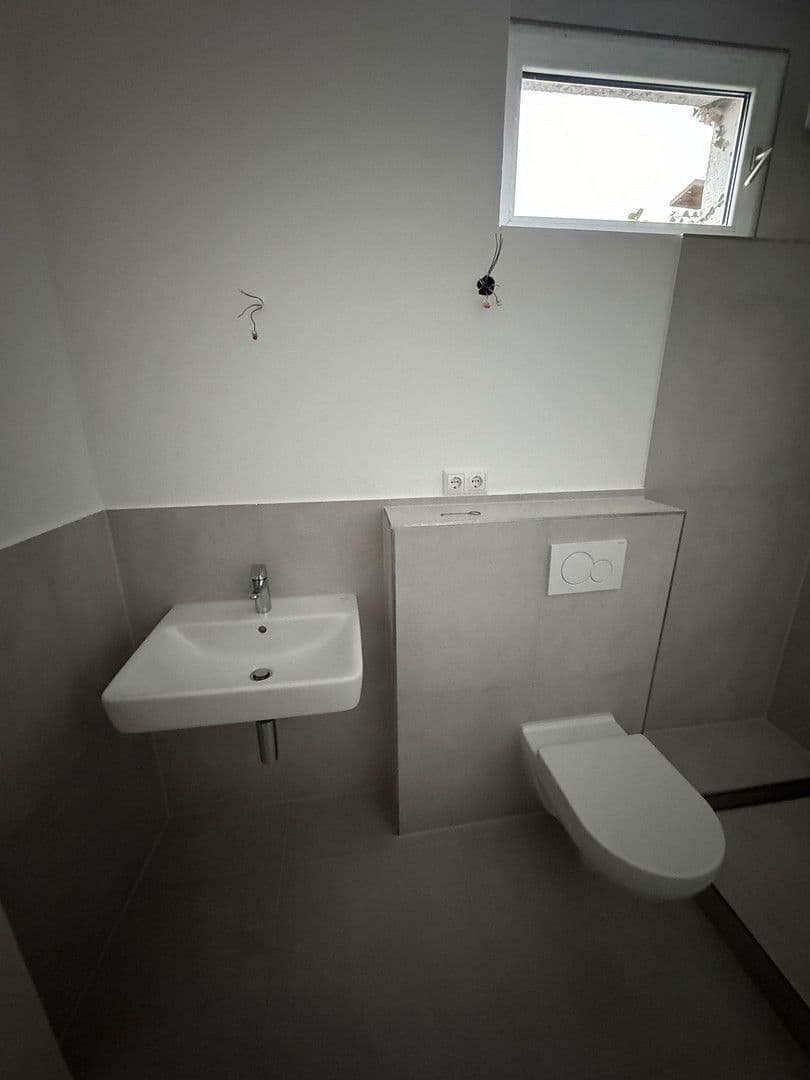 Pronájem bytu 3+1 75 m², Rheinstraße 214, Ingelheim am Rhein, Porýní-Falc Pronájem bytu 3+1 75 m², Rheinstraße 214, Ingelheim am Rhein, Porýní-Falc