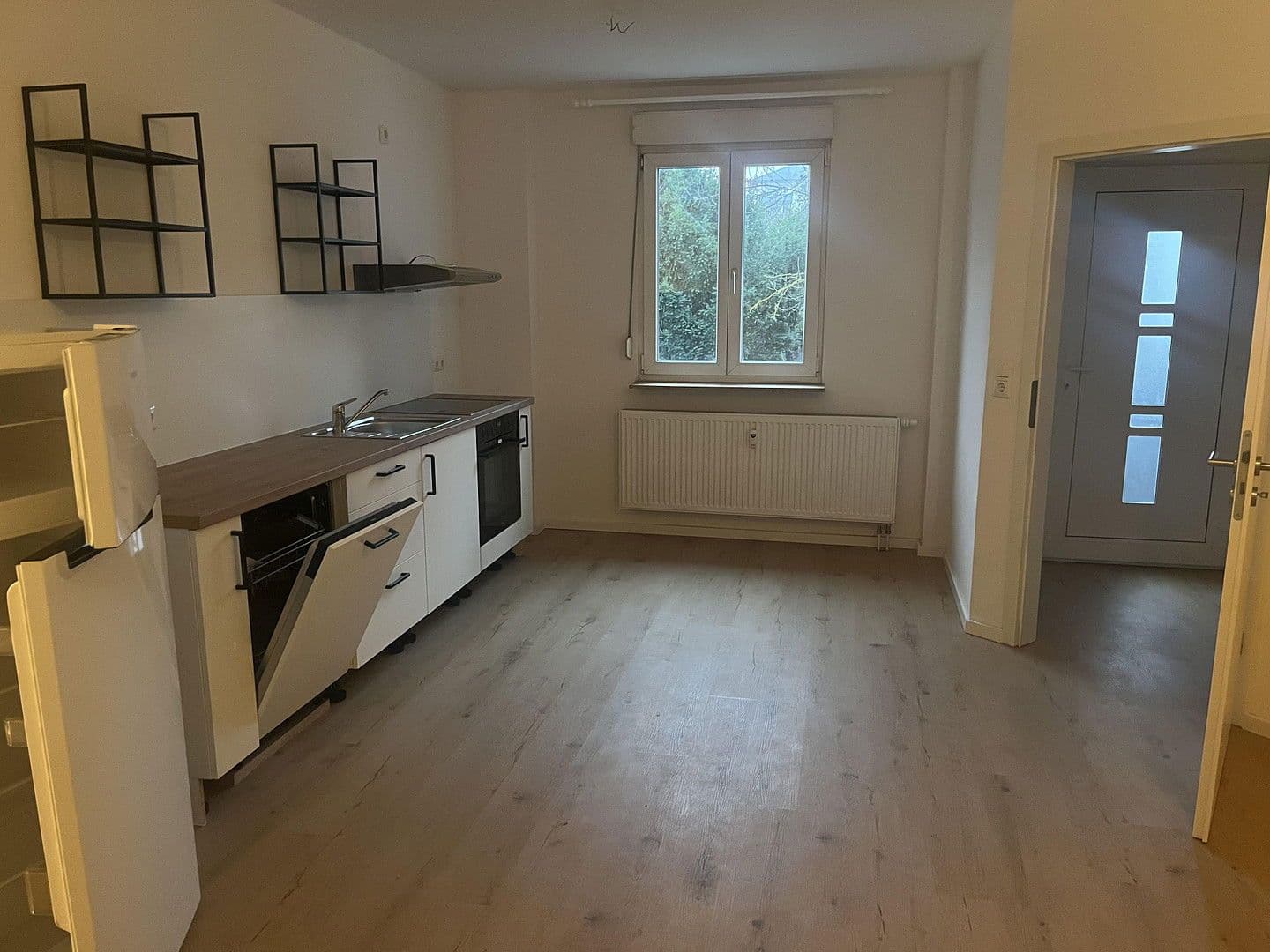 Pronájem bytu 3+1 75 m², Rheinstraße 214, Ingelheim am Rhein, Porýní-Falc Pronájem bytu 3+1 75 m², Rheinstraße 214, Ingelheim am Rhein, Porýní-Falc