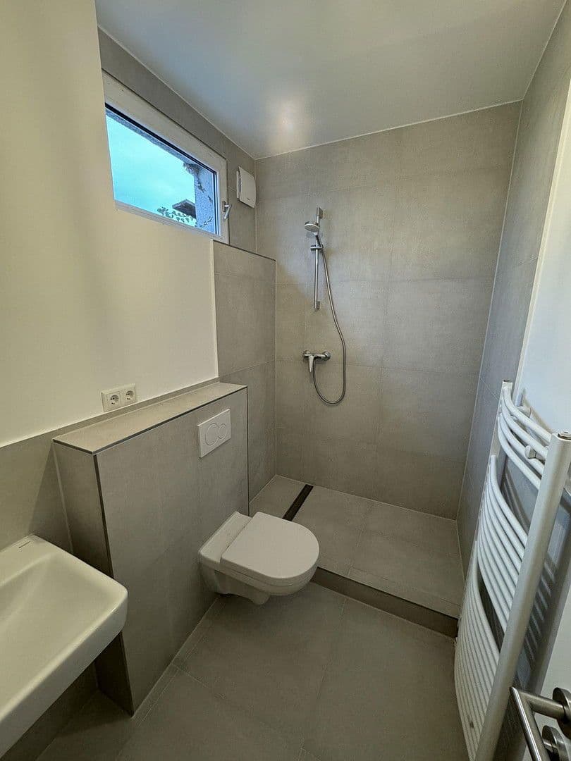 Pronájem bytu 3+1 75 m², Rheinstraße 214, Ingelheim am Rhein, Porýní-Falc Pronájem bytu 3+1 75 m², Rheinstraße 214, Ingelheim am Rhein, Porýní-Falc