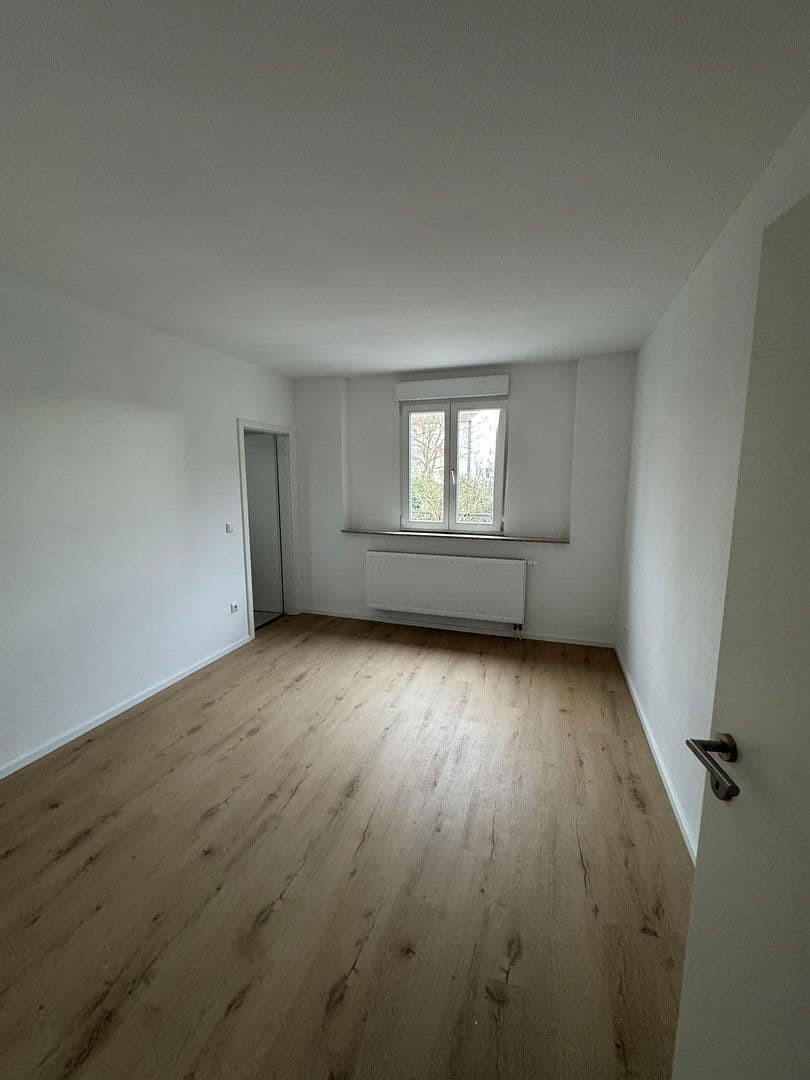 Pronájem bytu 3+1 75 m², Rheinstraße 214, Ingelheim am Rhein, Porýní-Falc Pronájem bytu 3+1 75 m², Rheinstraße 214, Ingelheim am Rhein, Porýní-Falc