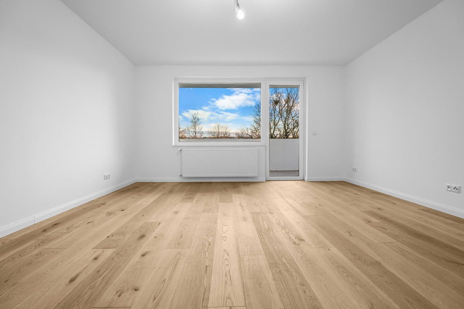 Pronájem bytu 2+1 55 m², Berliner Straße, Hannover, Dolní Sasko Pronájem bytu 2+1 55 m², Berliner Straße, Hannover, Dolní Sasko