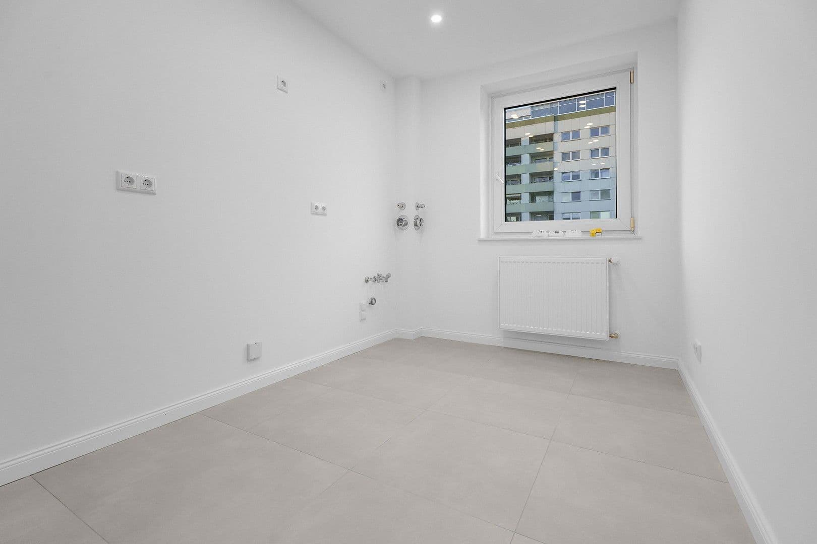 Pronájem bytu 2+1 55 m², Berliner Straße, Hannover, Dolní Sasko Pronájem bytu 2+1 55 m², Berliner Straße, Hannover, Dolní Sasko