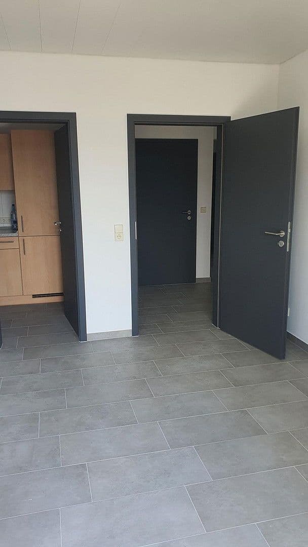 Pronájem bytu 4+1 88 m², Rottenburg am Neckar, Bádensko-Württembersko Pronájem bytu 4+1 88 m², Rottenburg am Neckar, Bádensko-Württembersko