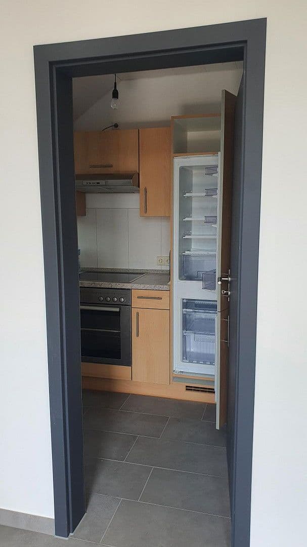 Pronájem bytu 4+1 88 m², Rottenburg am Neckar, Bádensko-Württembersko Pronájem bytu 4+1 88 m², Rottenburg am Neckar, Bádensko-Württembersko