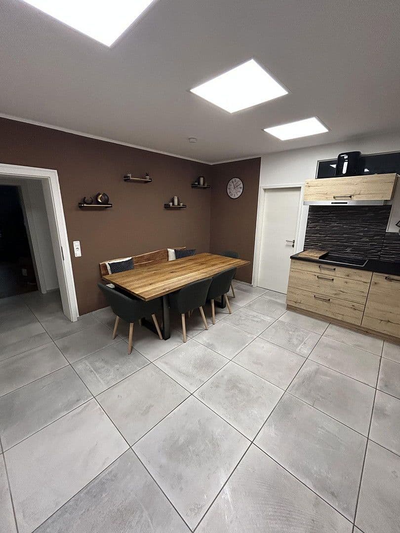 Prodej bytu 2+1 80 m², Mimmingerstr. 5, Hengersberg, Bavorsko Prodej bytu 2+1 80 m², Mimmingerstr. 5, Hengersberg, Bavorsko