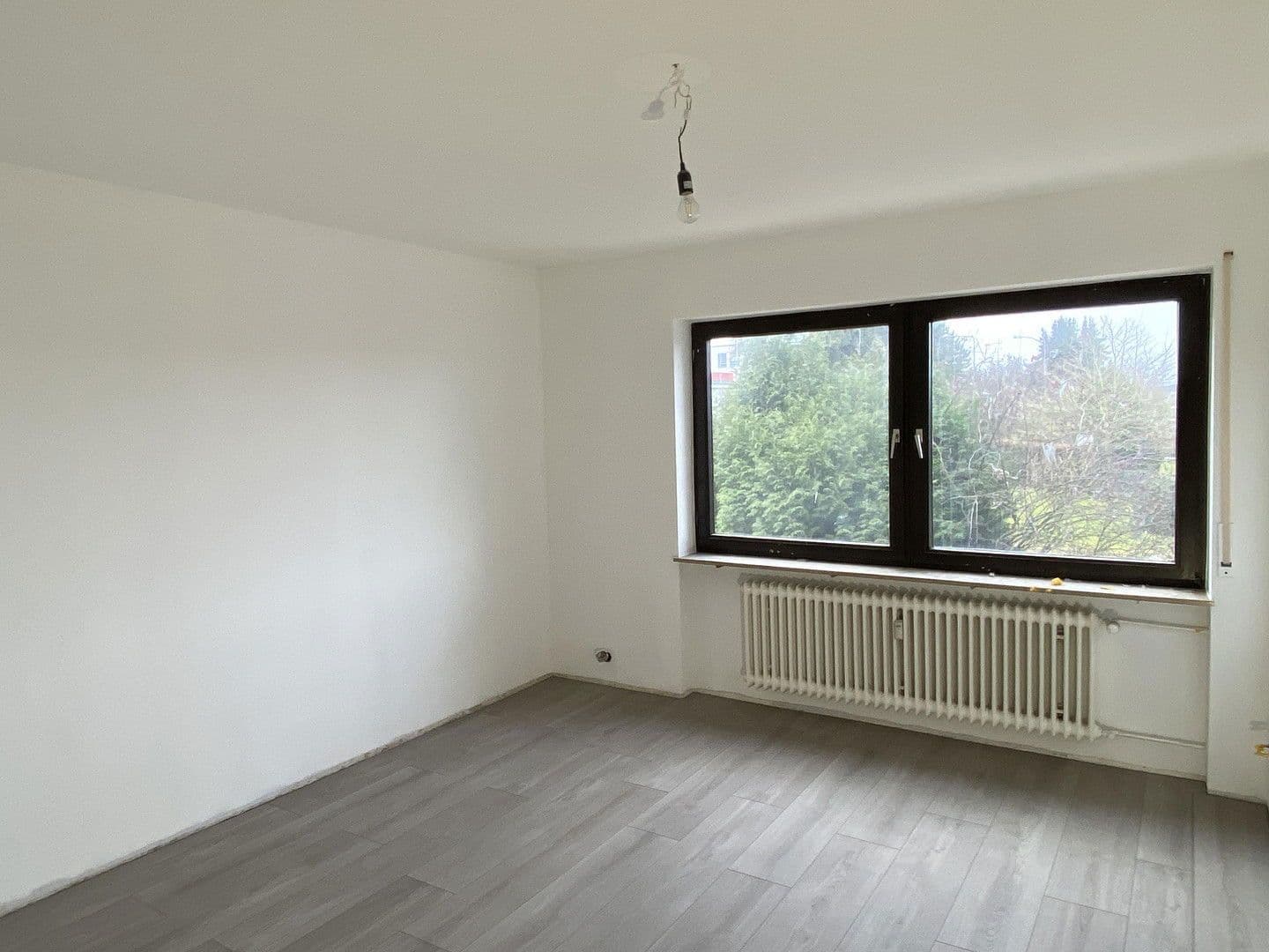 Pronájem bytu 3+1 88 m², Taunusstein, Hessen Pronájem bytu 3+1 88 m², Taunusstein, Hessen