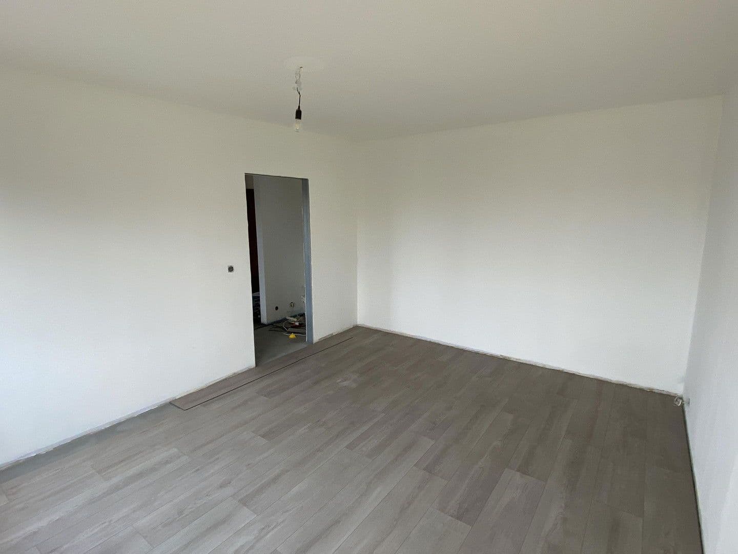 Pronájem bytu 3+1 88 m², Taunusstein, Hessen Pronájem bytu 3+1 88 m², Taunusstein, Hessen