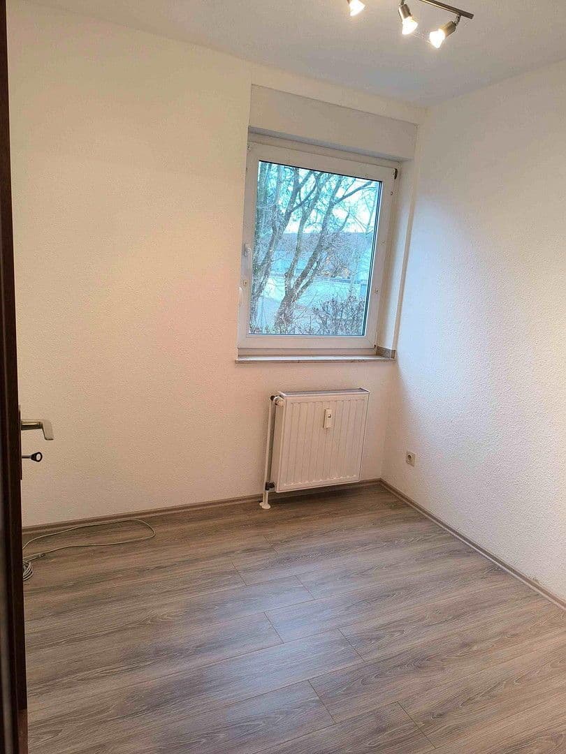 Pronájem bytu 3+1 53 m², Gartenstr. 56, Eschweiler, Severní Porýní-Vestfálsko Pronájem bytu 3+1 53 m², Gartenstr. 56, Eschweiler, Severní Porýní-Vestfálsko