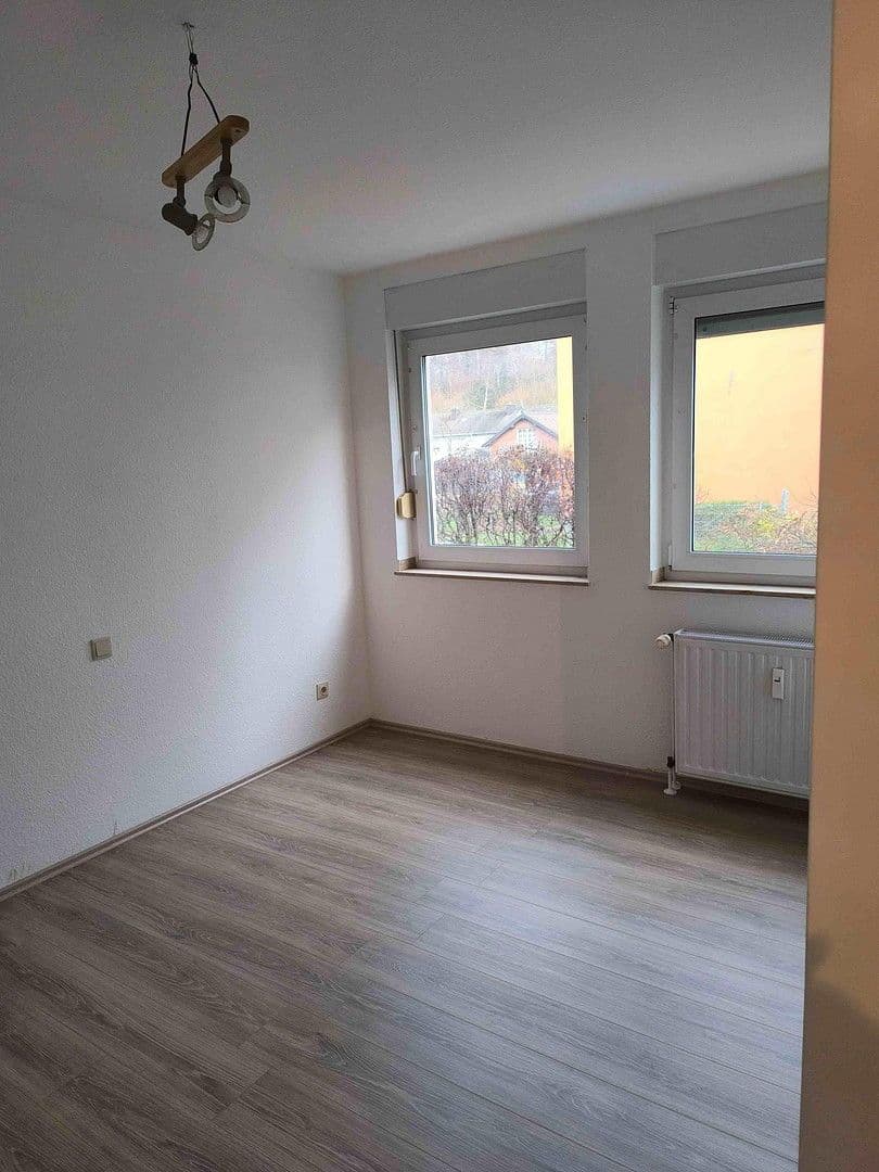 Pronájem bytu 3+1 53 m², Gartenstr. 56, Eschweiler, Severní Porýní-Vestfálsko Pronájem bytu 3+1 53 m², Gartenstr. 56, Eschweiler, Severní Porýní-Vestfálsko