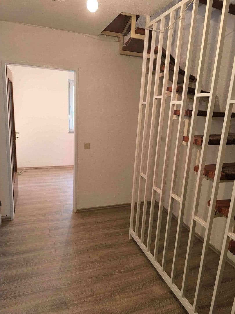 Pronájem bytu 3+1 53 m², Gartenstr. 56, Eschweiler, Severní Porýní-Vestfálsko Pronájem bytu 3+1 53 m², Gartenstr. 56, Eschweiler, Severní Porýní-Vestfálsko