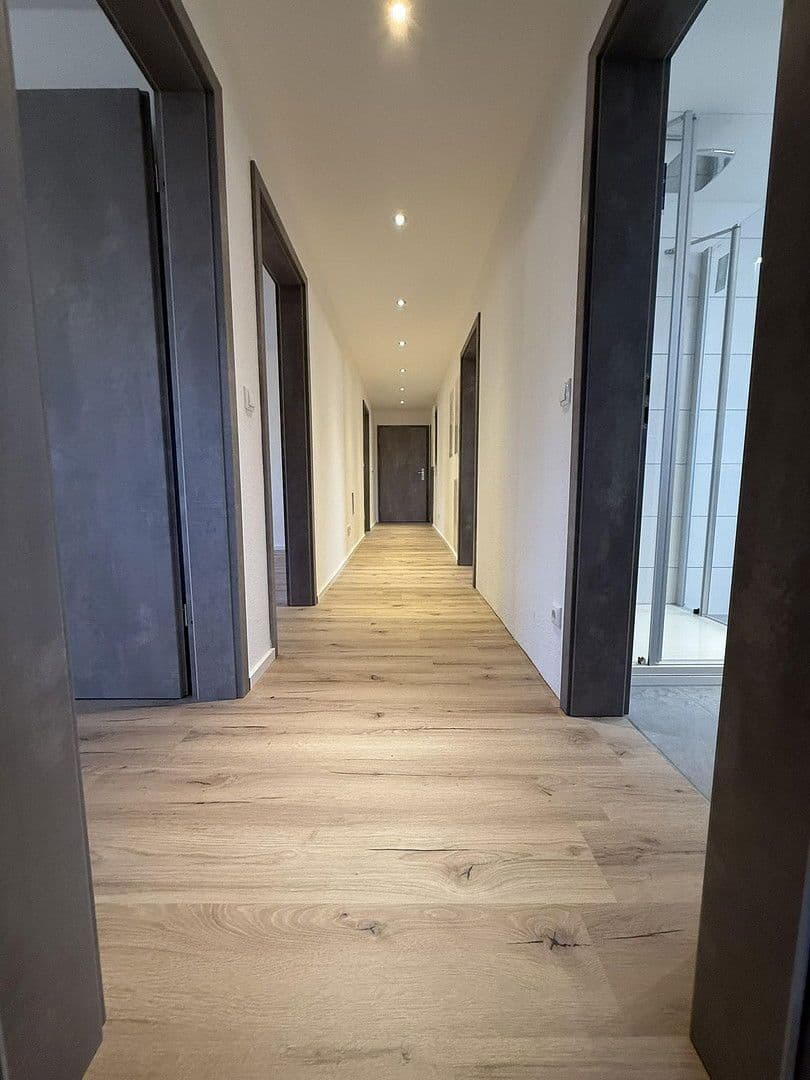 Pronájem bytu 5+1 95 m², Schulstraße 6, Oberkotzau, Bavorsko Pronájem bytu 5+1 95 m², Schulstraße 6, Oberkotzau, Bavorsko