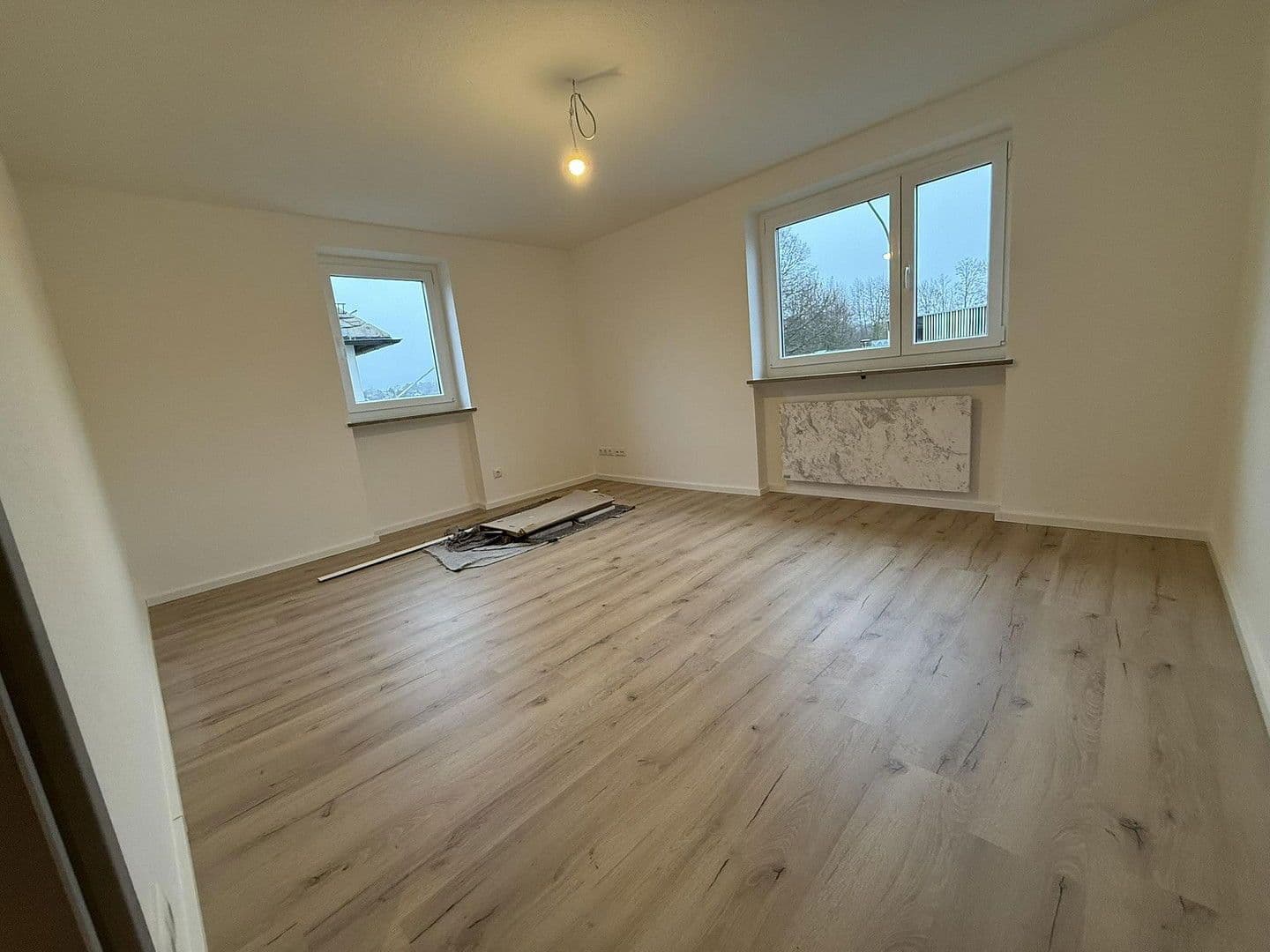 Pronájem bytu 5+1 95 m², Schulstraße 6, Oberkotzau, Bavorsko Pronájem bytu 5+1 95 m², Schulstraße 6, Oberkotzau, Bavorsko