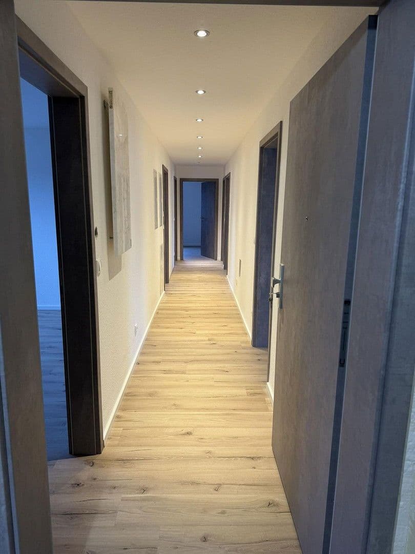 Pronájem bytu 5+1 95 m², Schulstraße 6, Oberkotzau, Bavorsko Pronájem bytu 5+1 95 m², Schulstraße 6, Oberkotzau, Bavorsko